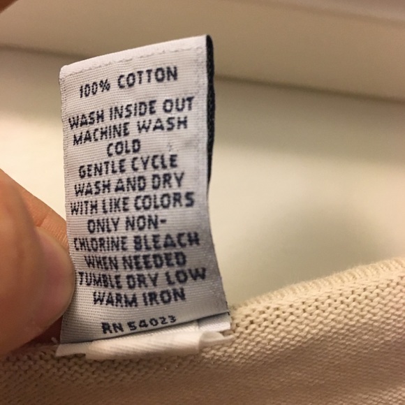 Womens Gap V-Neck cream top - Picture 4 of 4